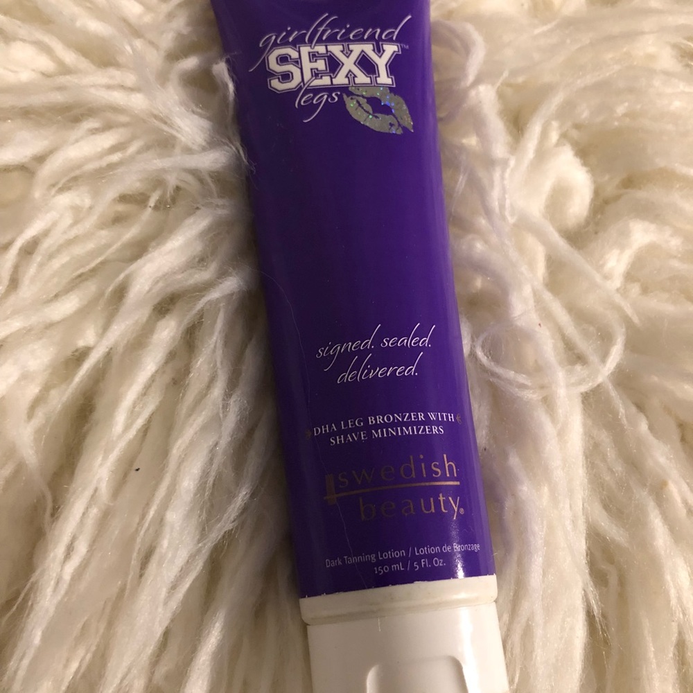 Girlfriend Sexy Legs